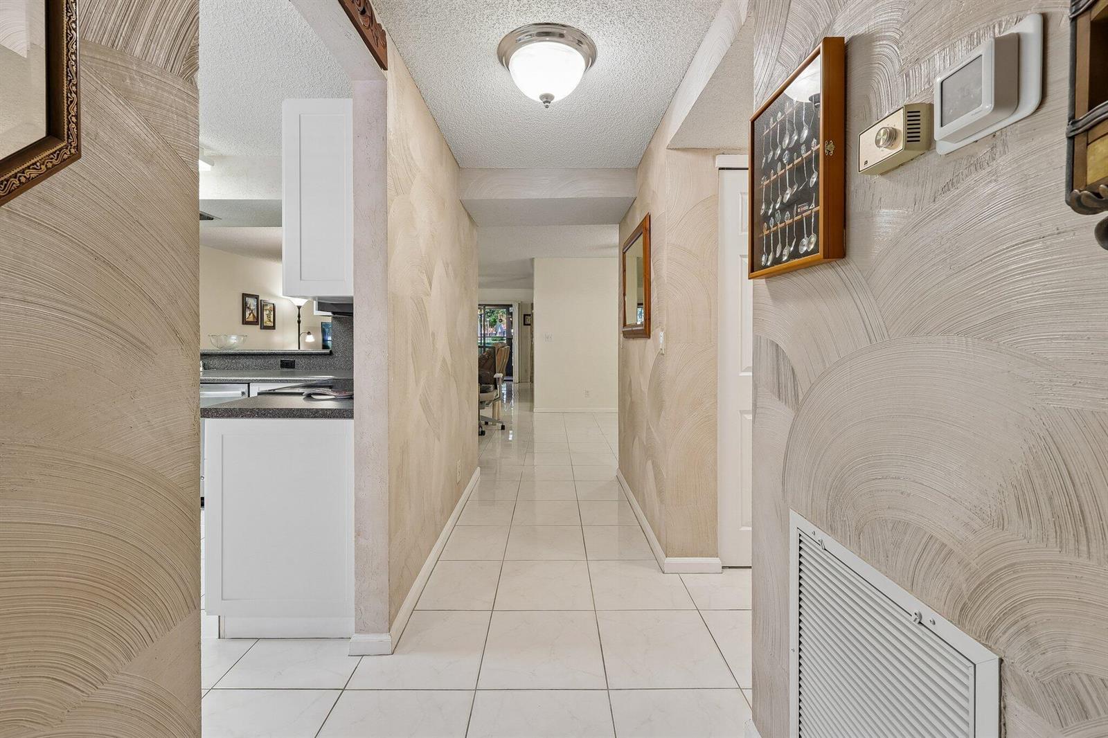 9681 E Sills Dr E # 102, Boynton Beach FL 33437 photo 2