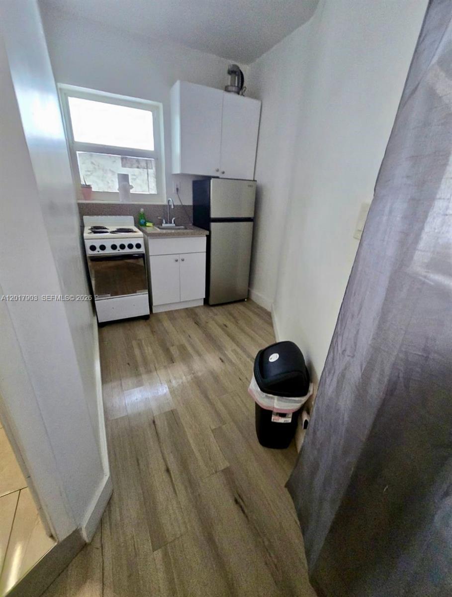 109 SE 9th St # 6, Hallandale Beach FL 33009 photo 2