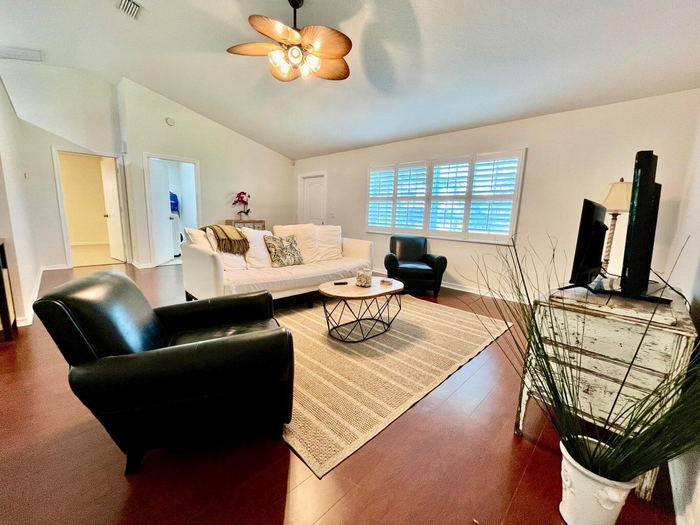8014 SE Carlton Street, Hobe Sound FL 33455 photo 4