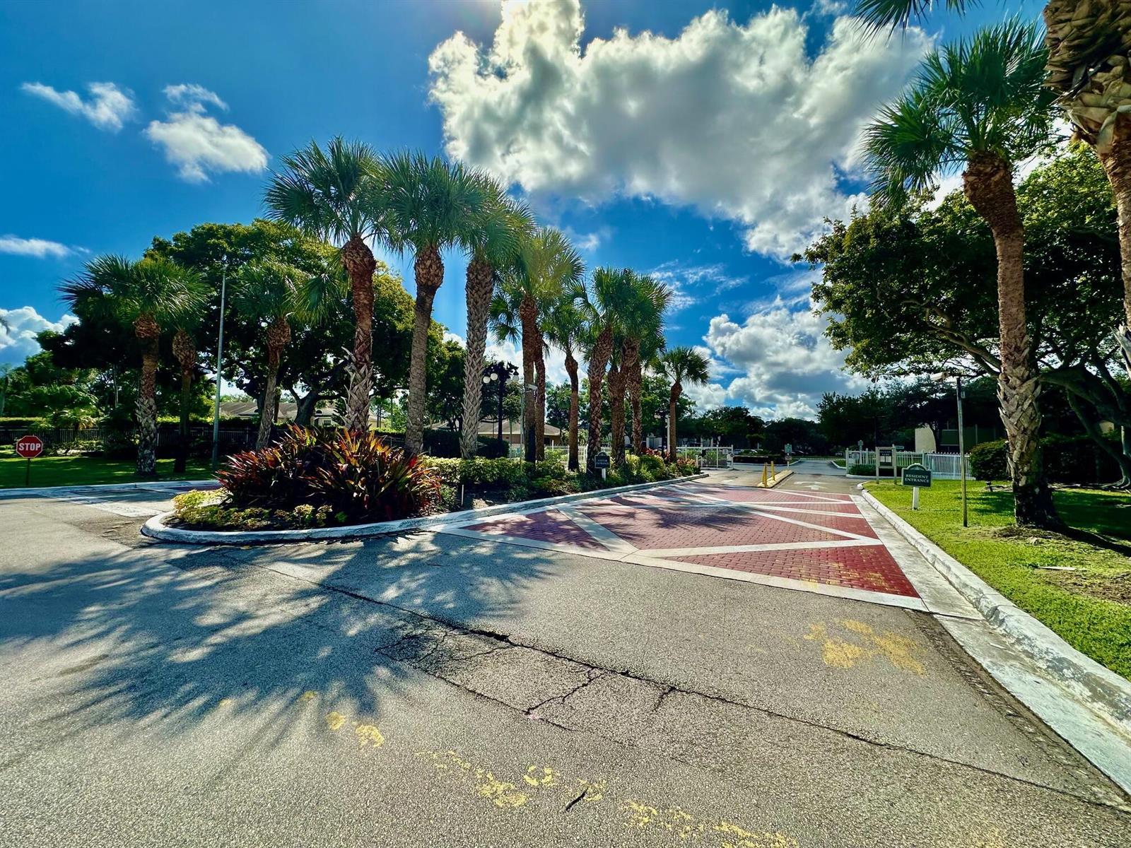 640 Cypress Club Way # G, Deerfield Beach FL 33064