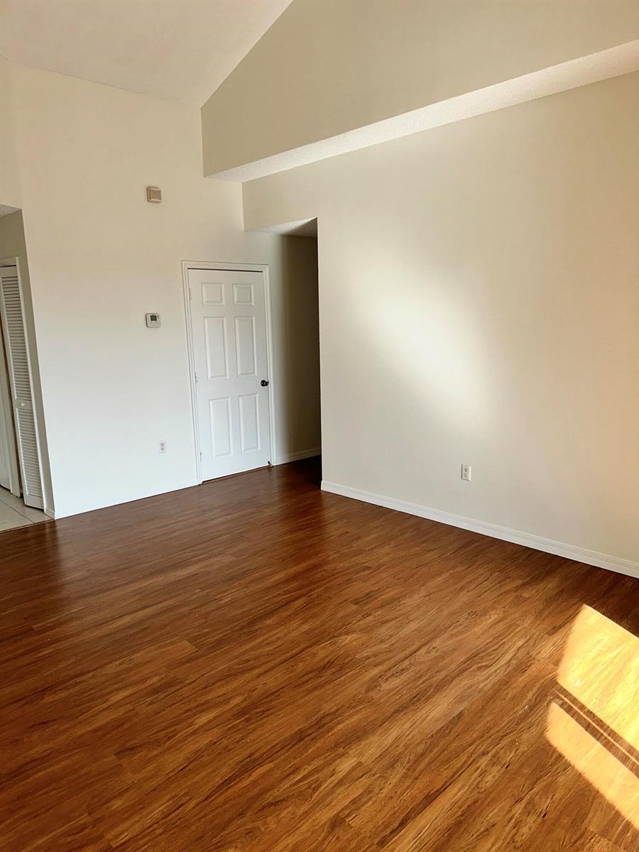 7085 Nova Drive # 320, Davie FL 33317 photo 2