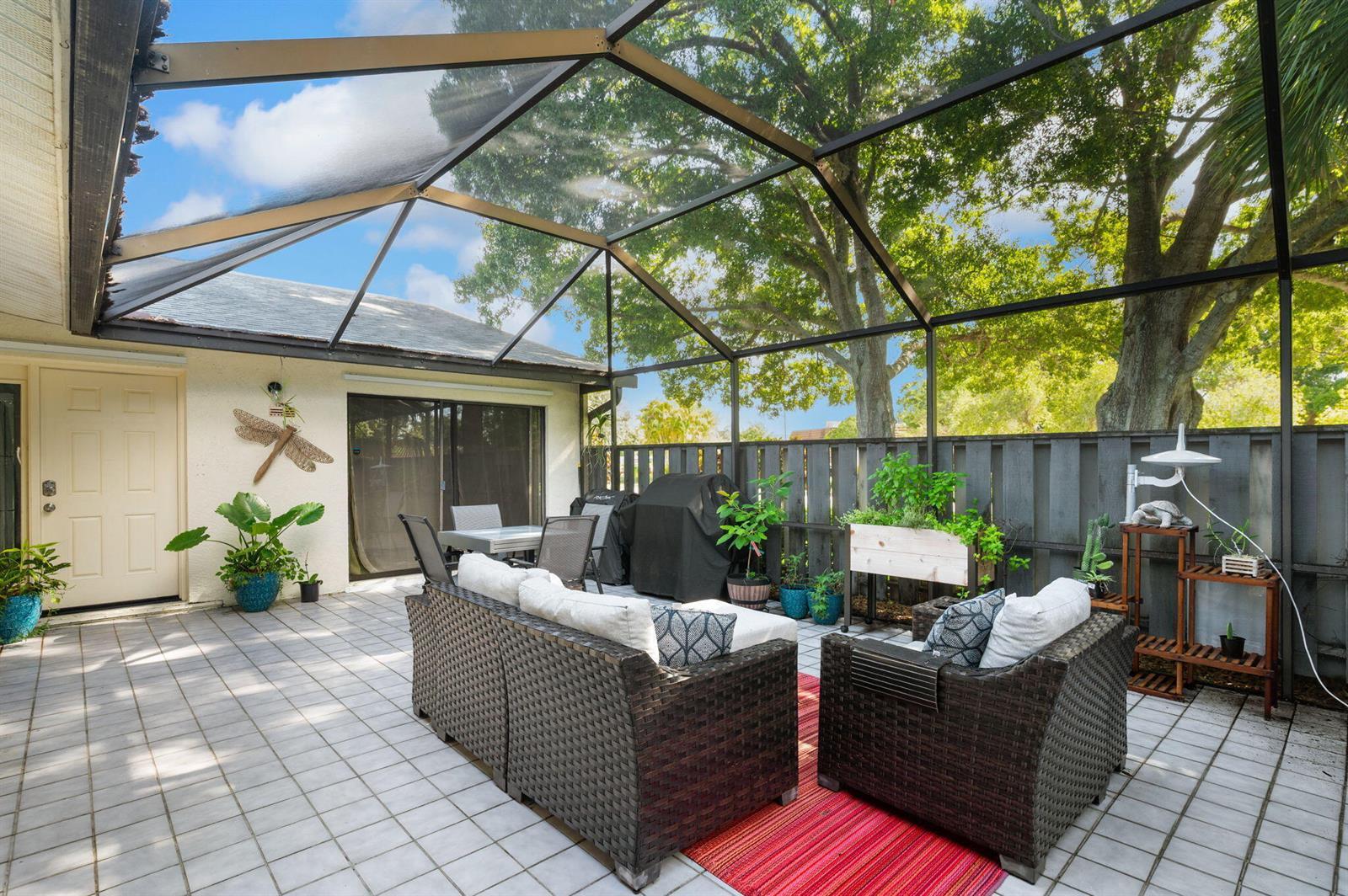 1433 Captains Walk # 18d, Fort Pierce FL 34950 photo 2