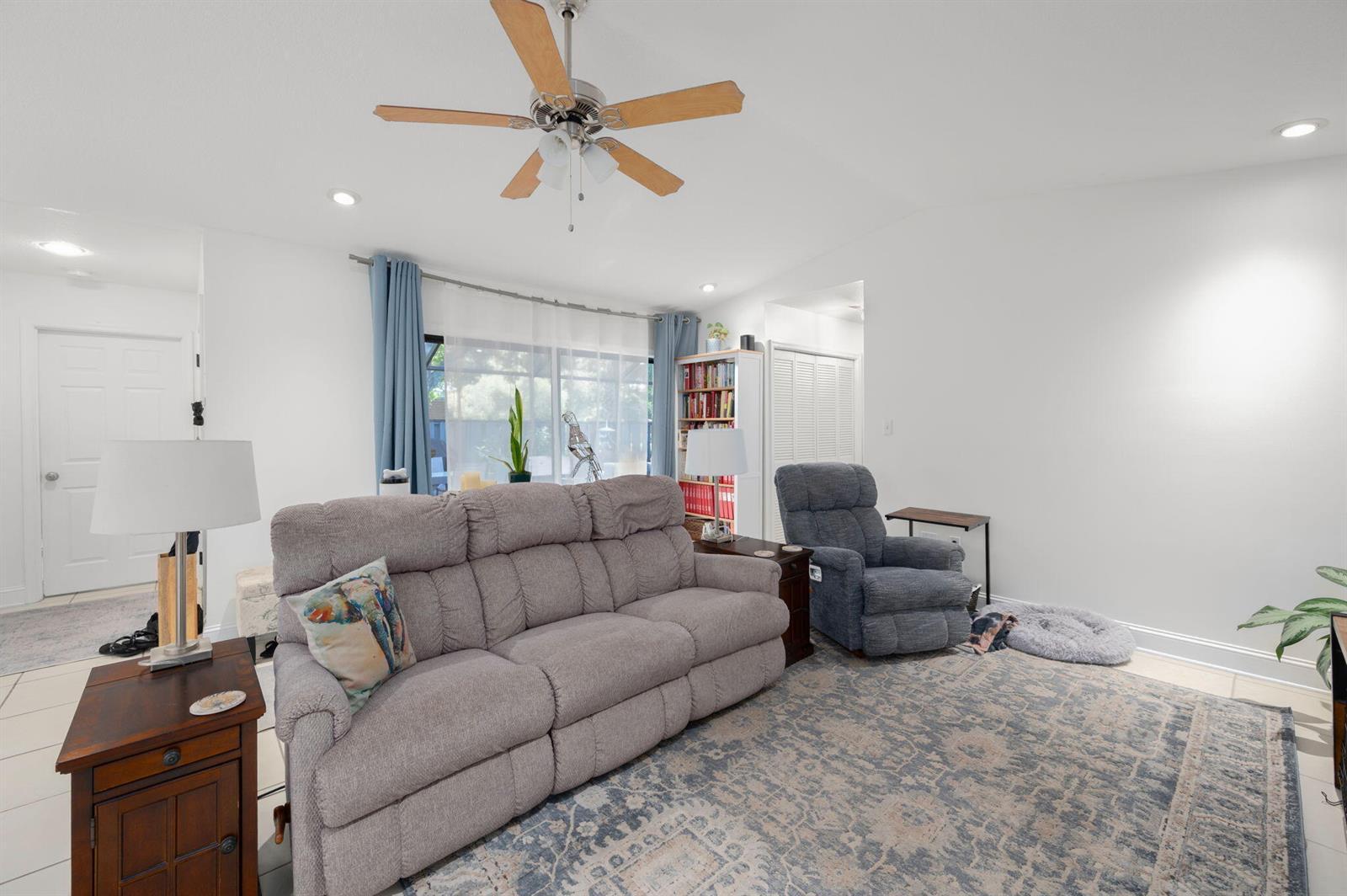 1433 Captains Walk # 18d, Fort Pierce FL 34950 photo 3