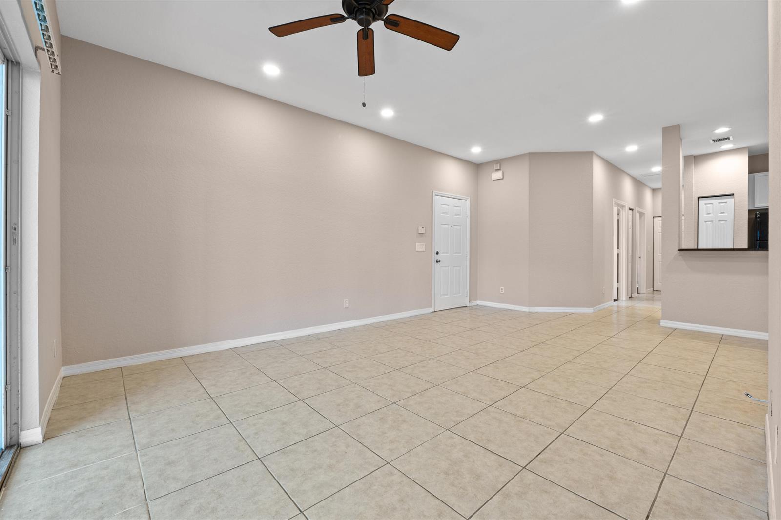 3105 Grandiflora Drive, FL 33467 photo 5
