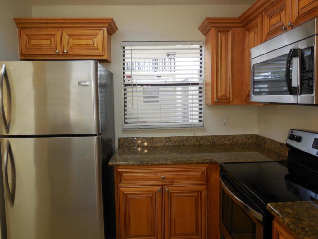 1500 Windorah Way # D, West Palm Beach FL 33411 photo 4