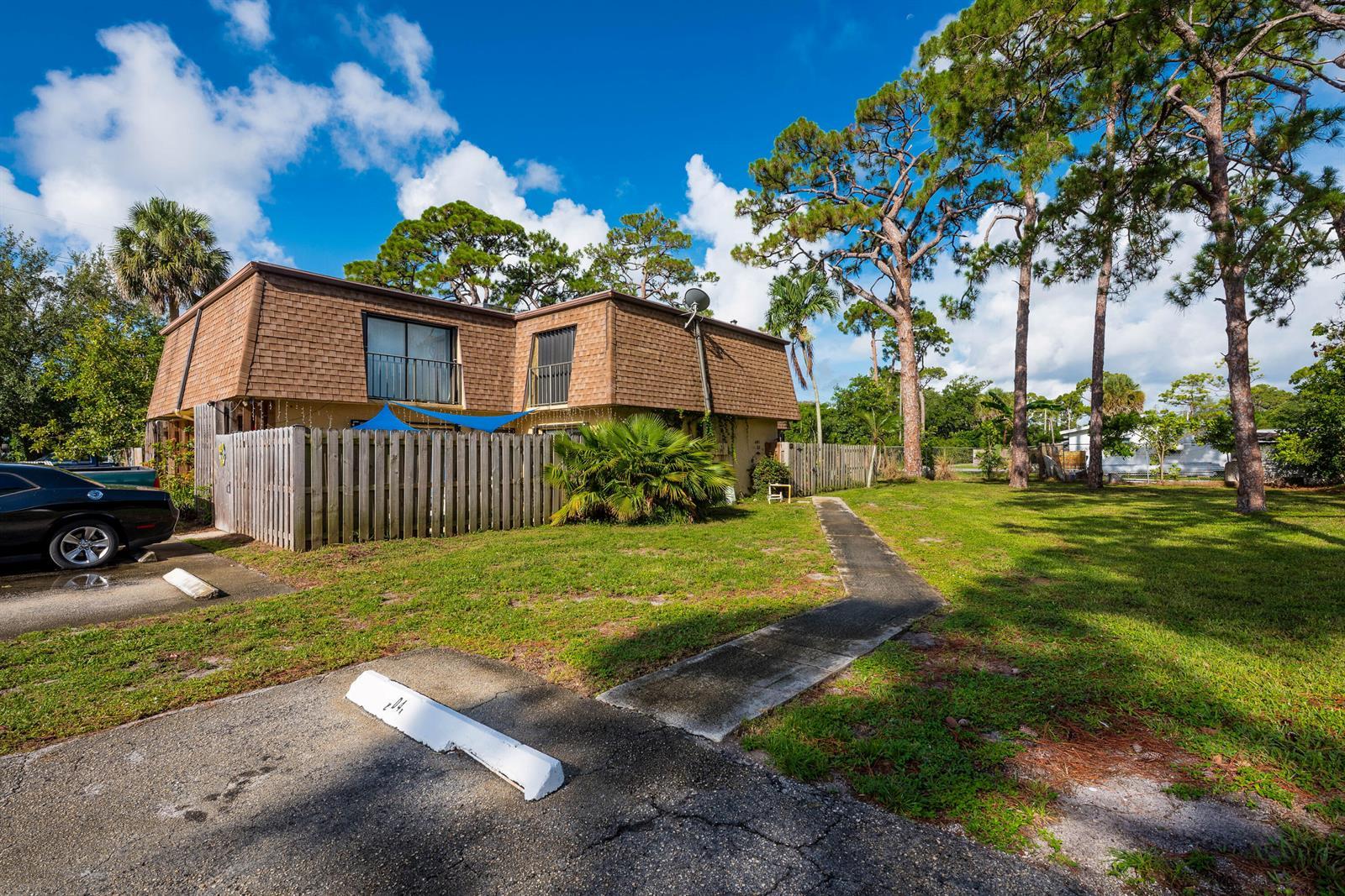 471 Kirk Road # D, West Palm Beach FL 33406
