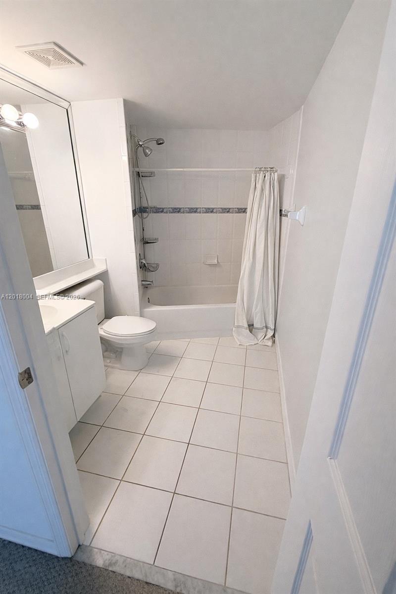 2415 NW 16th St Rd # 1, Miami FL 33125 photo 5