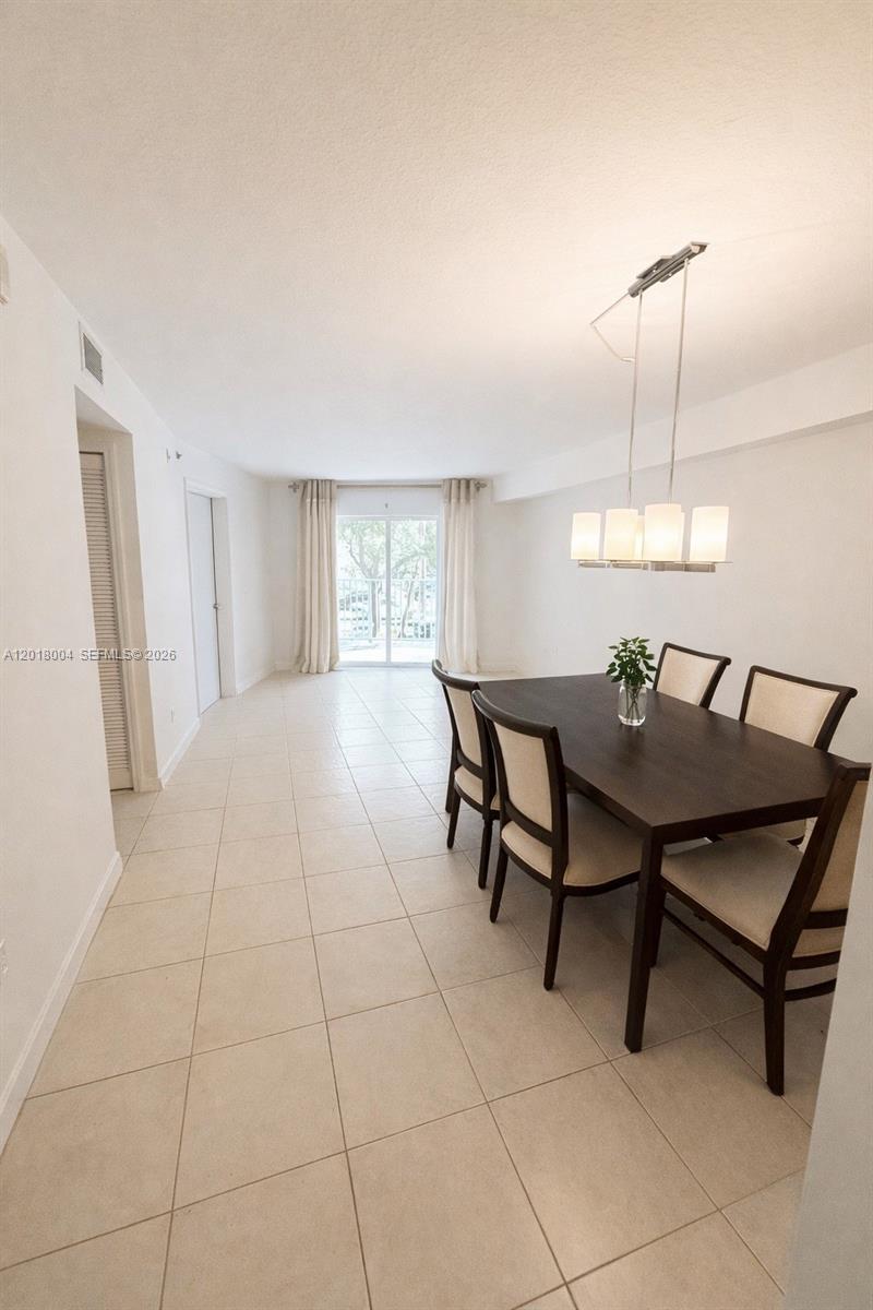 2415 NW 16th St Rd # 1, Miami FL 33125 photo 4