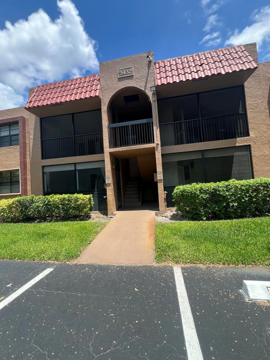3432 NW 86th Way # D204, Sunrise FL 33351