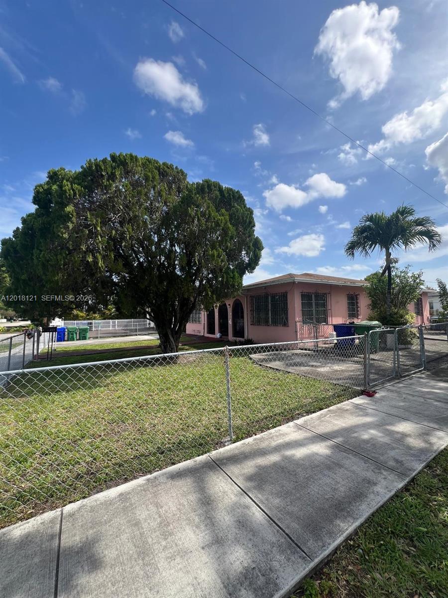 Miami, FL 33125 photo 2