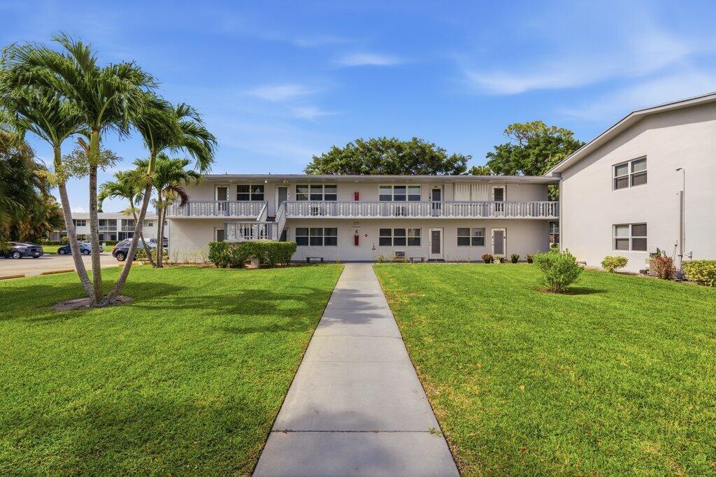 253 Coventry K, West Palm Beach FL 33417 photo 3