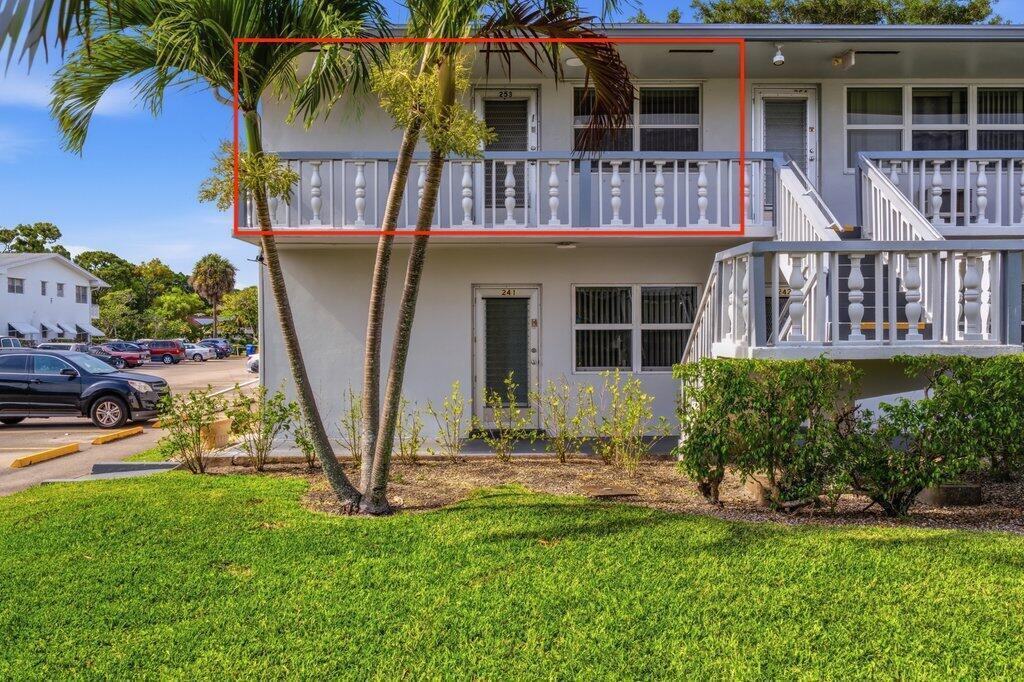 253 Coventry K, West Palm Beach FL 33417