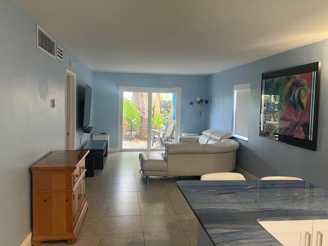 2901 NE 51st Street # 5, Fort Lauderdale FL 33308