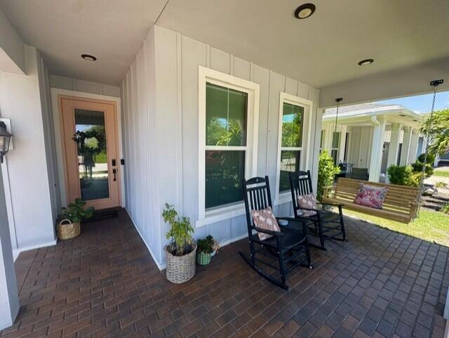 881 Wandering Willow Way, FL 33470 photo 2