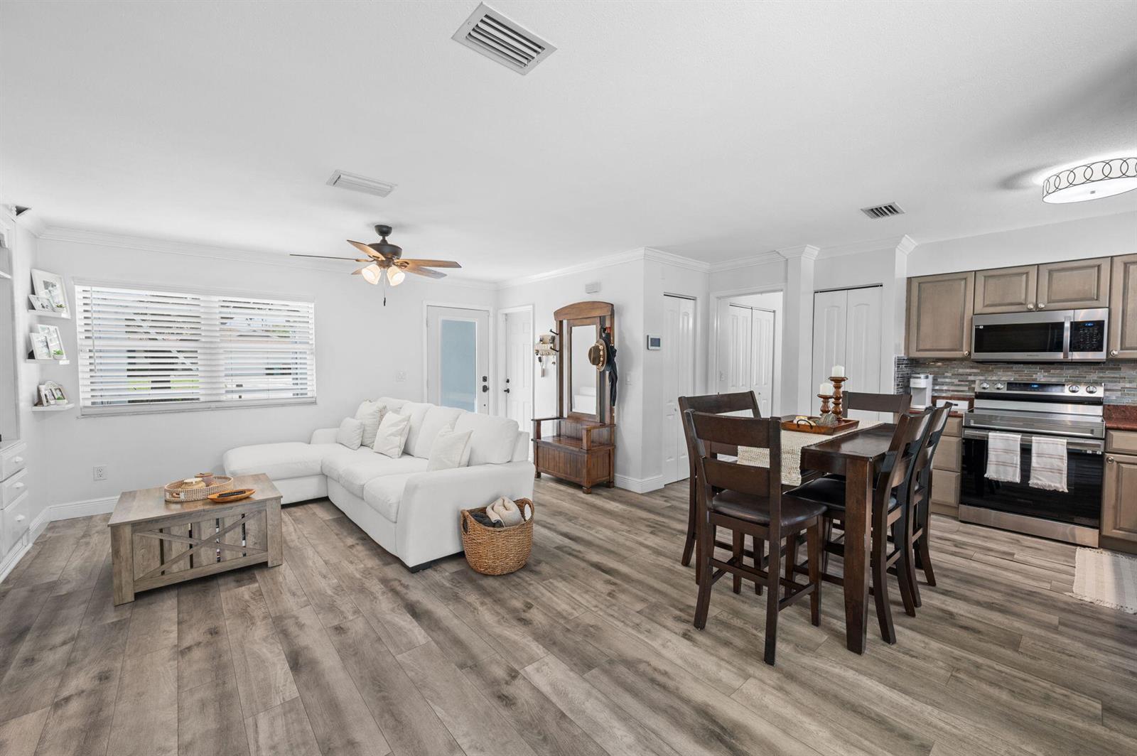 265 SE Todd Avenue, Port St. Lucie FL 34983 photo 5