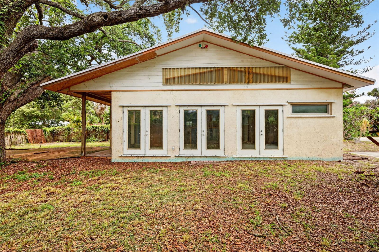 968 NE Kubin Avenue, Jensen Beach FL 34957 photo 2