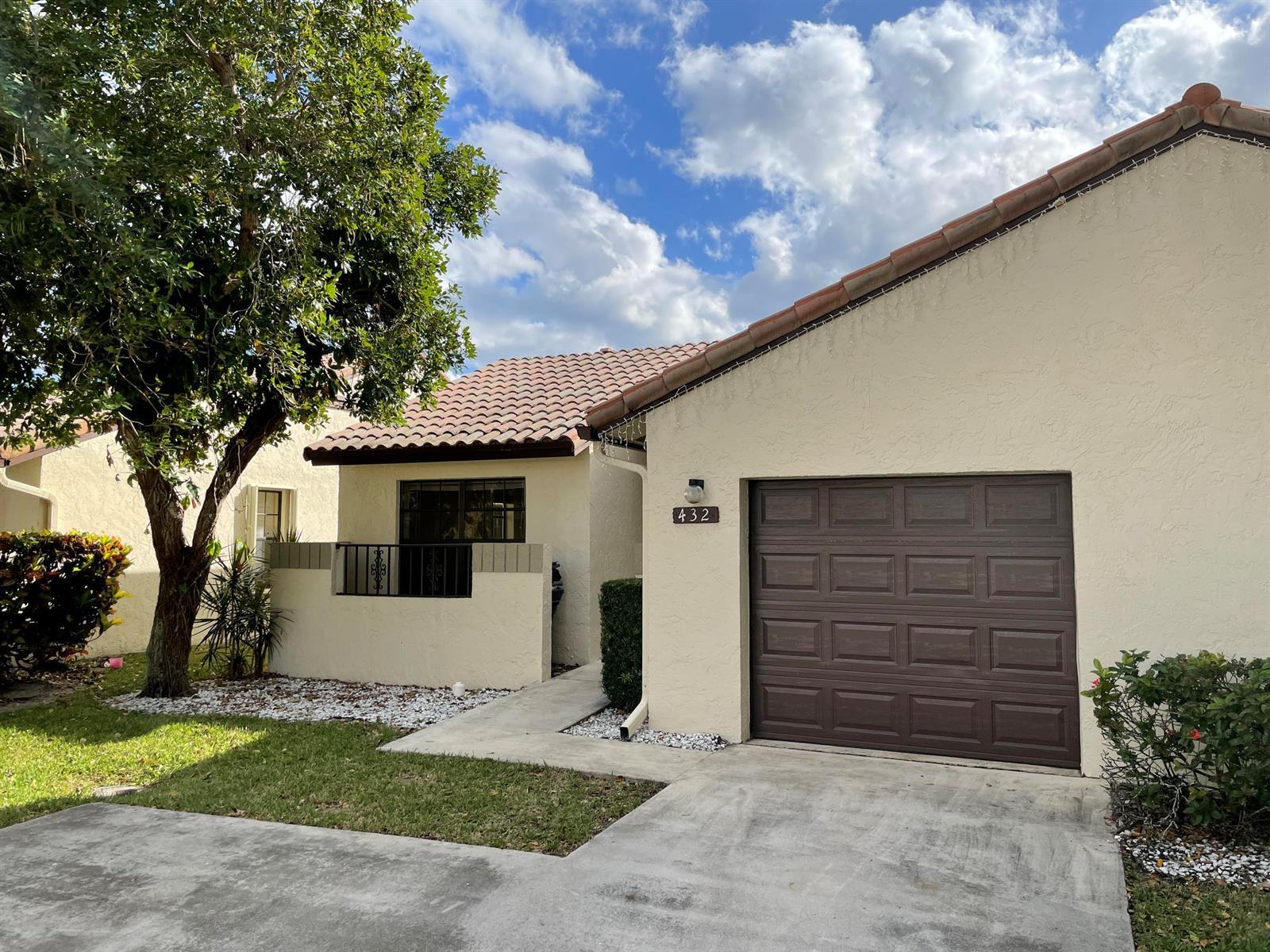 432 Ashwood Place, Boca Raton FL 33431