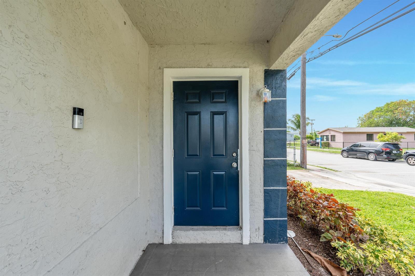 741 W 10th Street, Riviera Beach FL 33404 photo 3