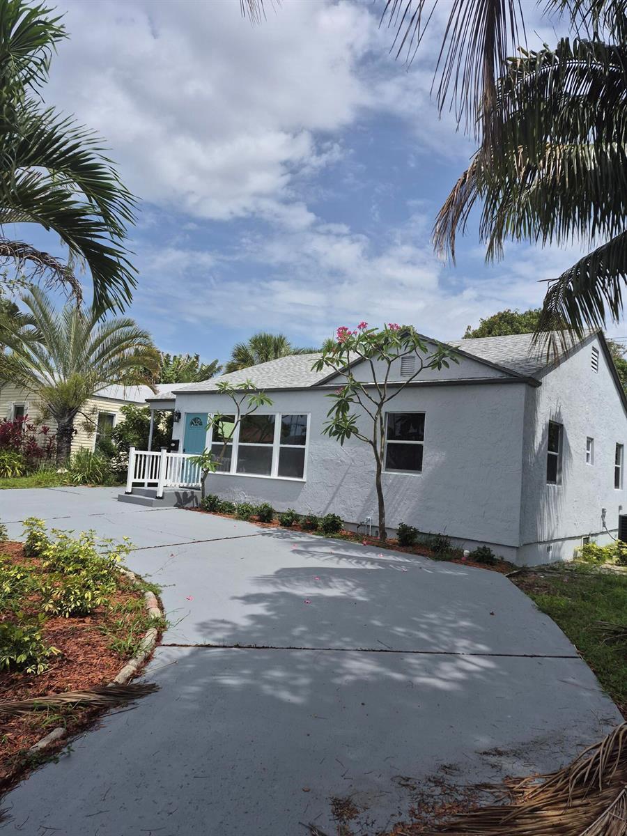 707 Hampton Road, West Palm Beach FL 33405 photo 2