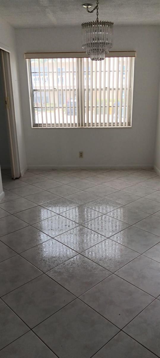157 Andover G, West Palm Beach FL 33417 photo 4