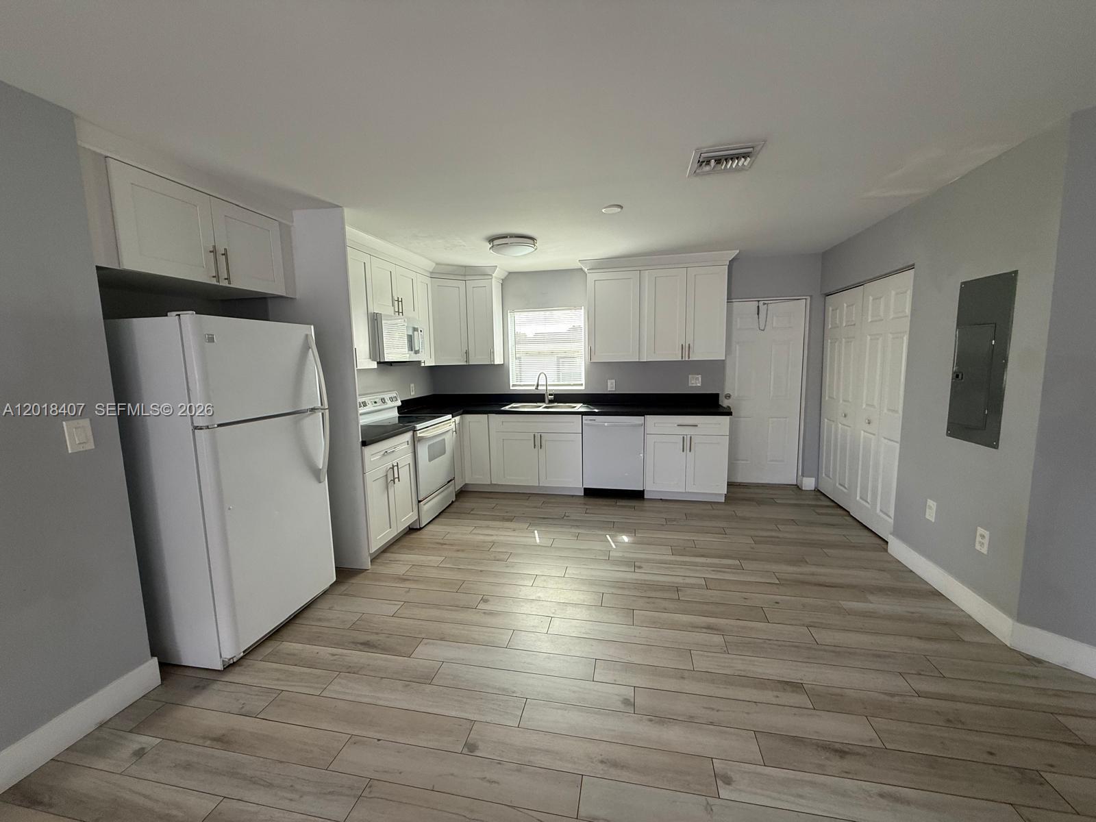 4393 Davis Rd # 2, Lake Worth FL 33461 photo 2