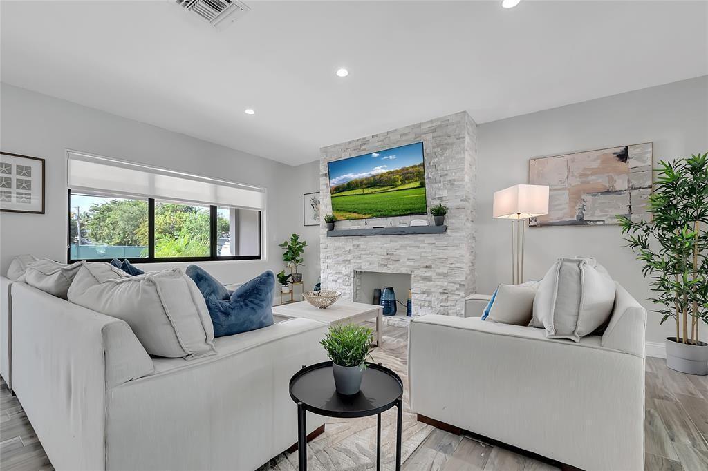 538 NE 14th Avenue, Fort Lauderdale FL 33301 photo 3