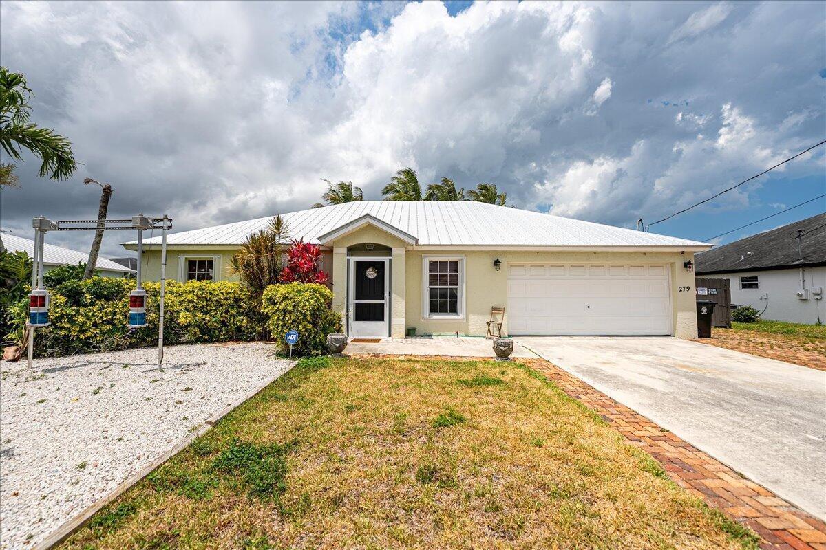 279 SW Glenwood Drive, Port St. Lucie FL 34984