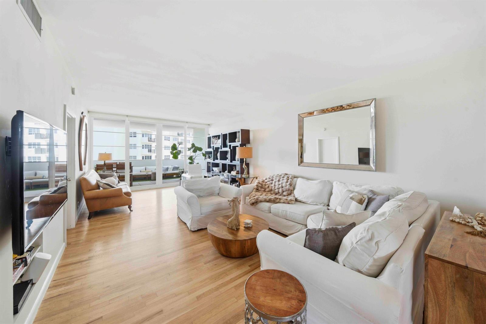 333 Sunset Drive # 404, Fort Lauderdale FL 33301 photo 2