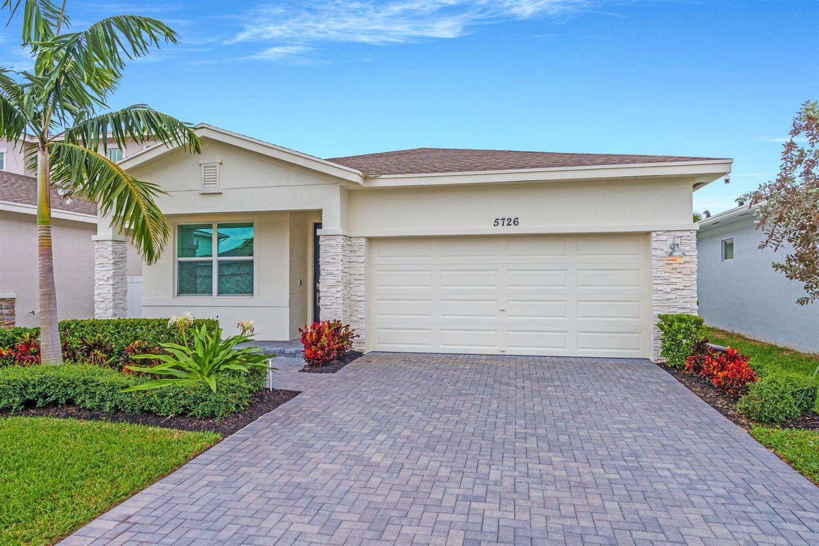 5726 Graceful Way, Delray Beach FL 33484 photo 2