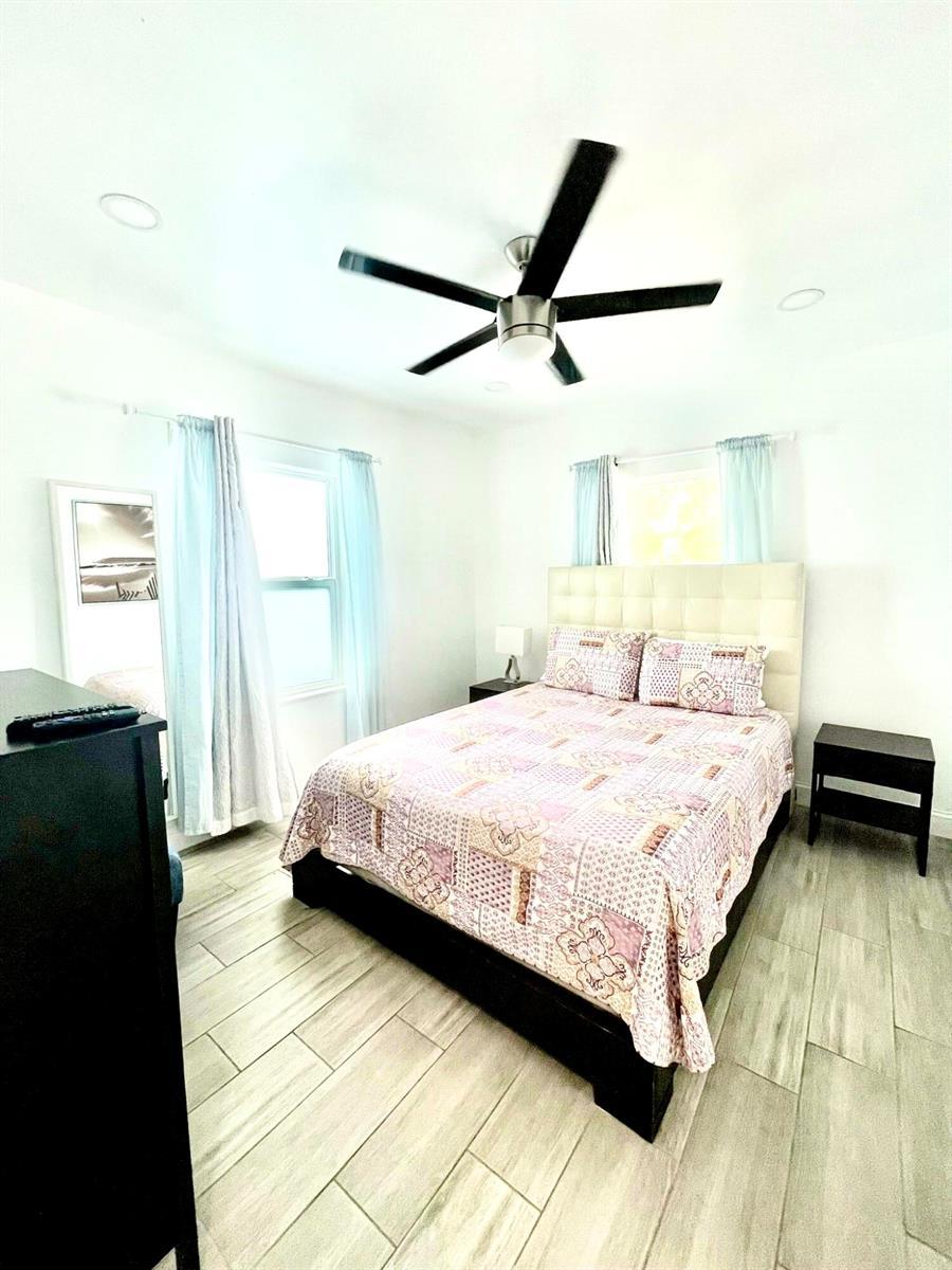 626 NE 17th Way, Fort Lauderdale FL 33304 photo 5