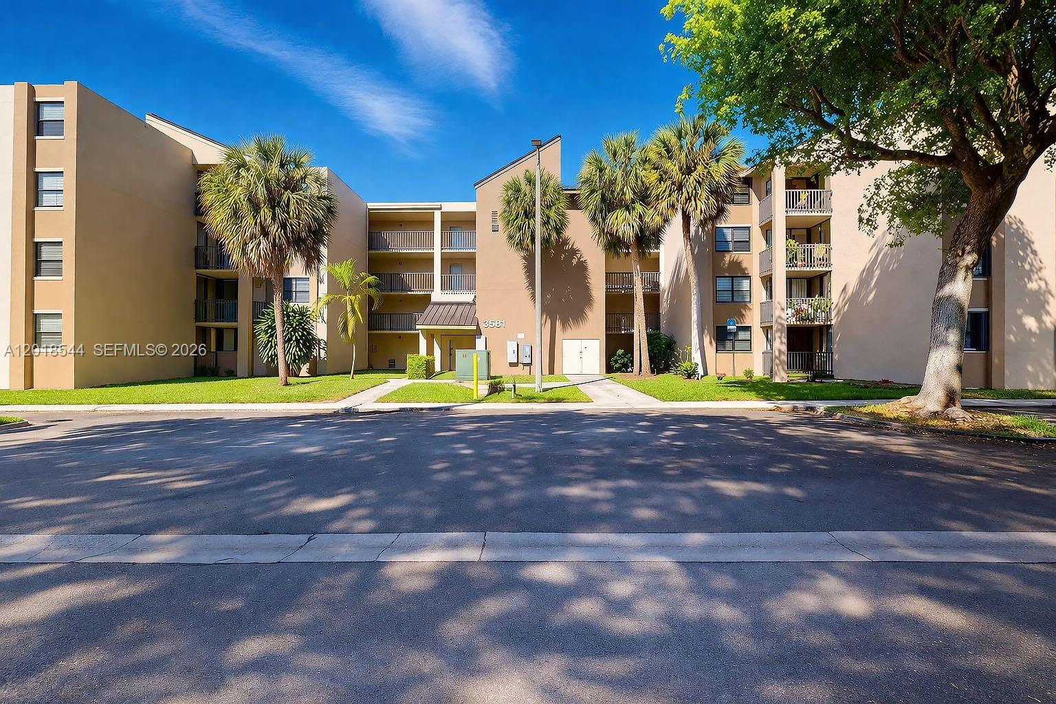 3581 SW 117th Ave # 308, Miami FL 33175 photo 2
