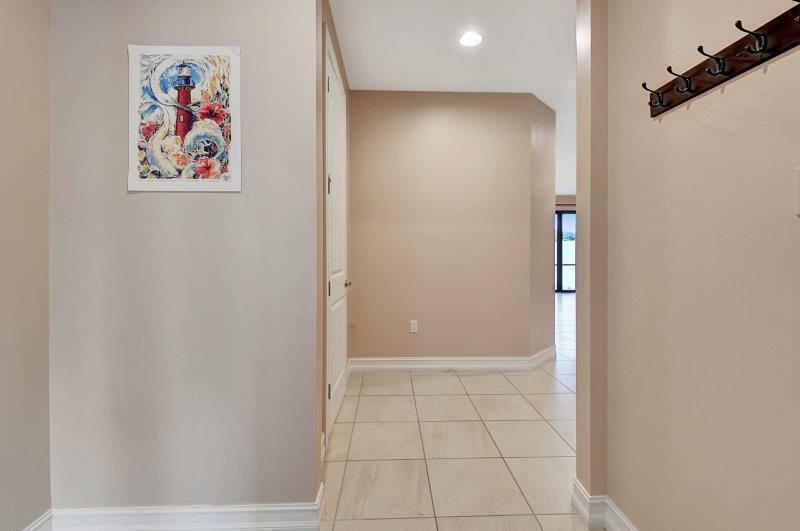 10102 Akenside Drive, Boca Raton FL 33428 photo 4