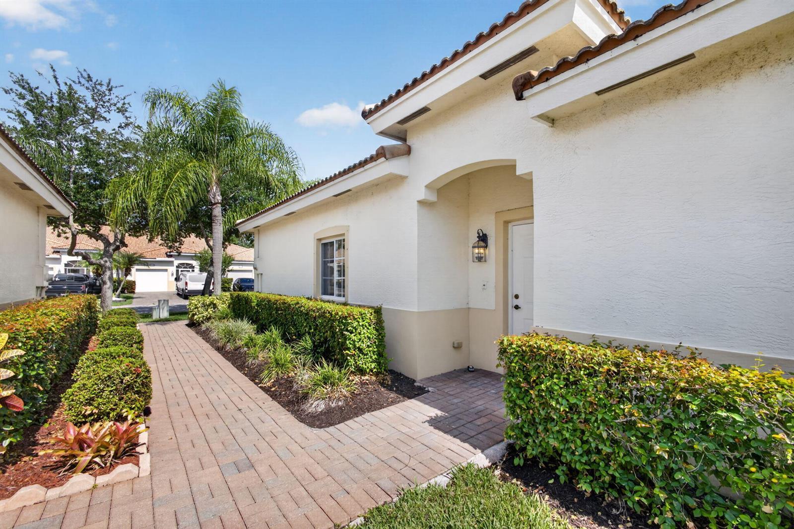 2344 Windjammer Way, West Palm Beach FL 33411 photo 3