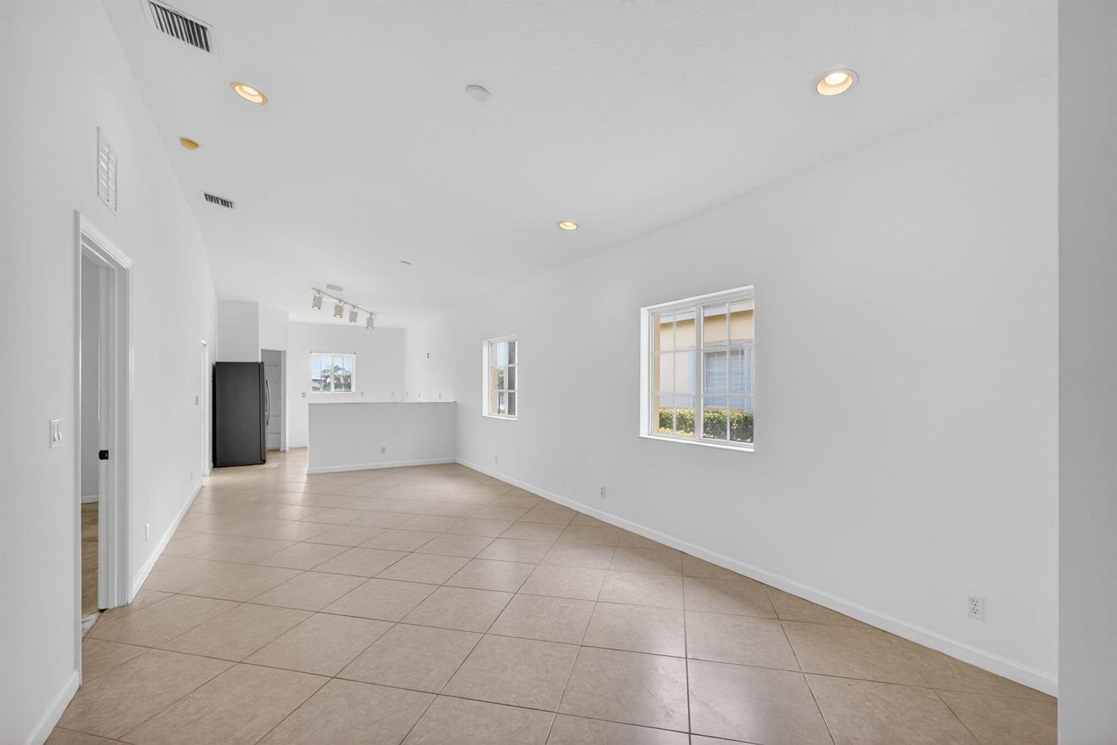 2344 Windjammer Way, West Palm Beach FL 33411 photo 5
