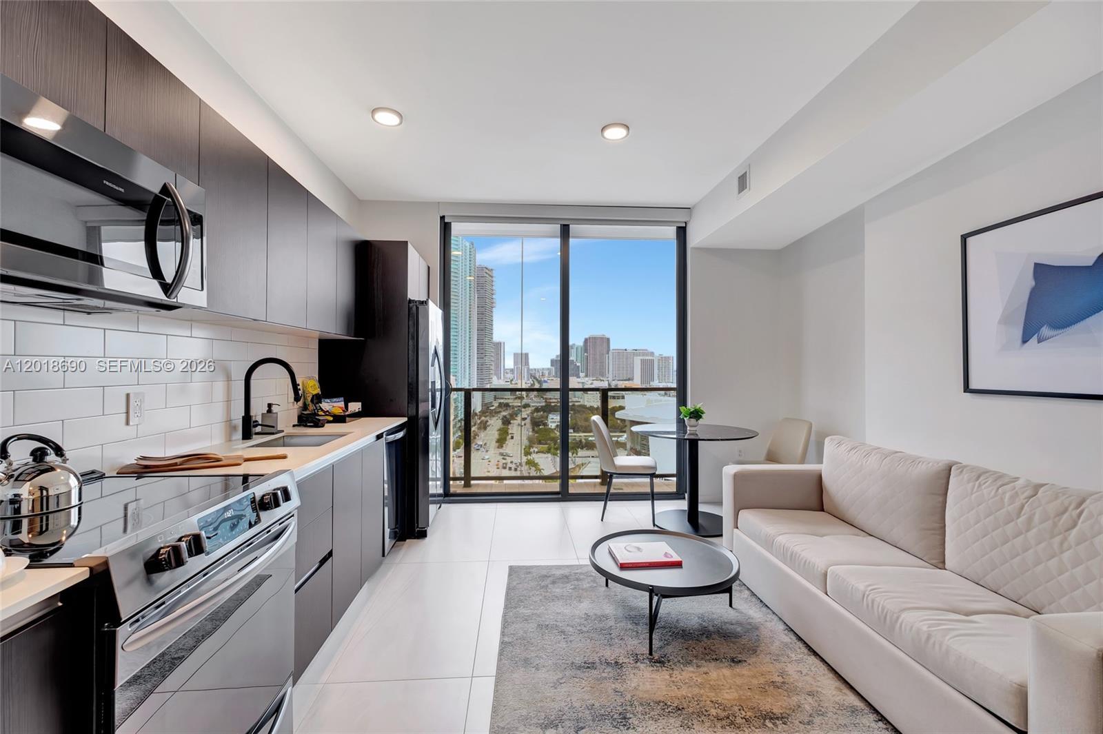 398 NE 5th St # 1407, Miami FL 33132 photo 3