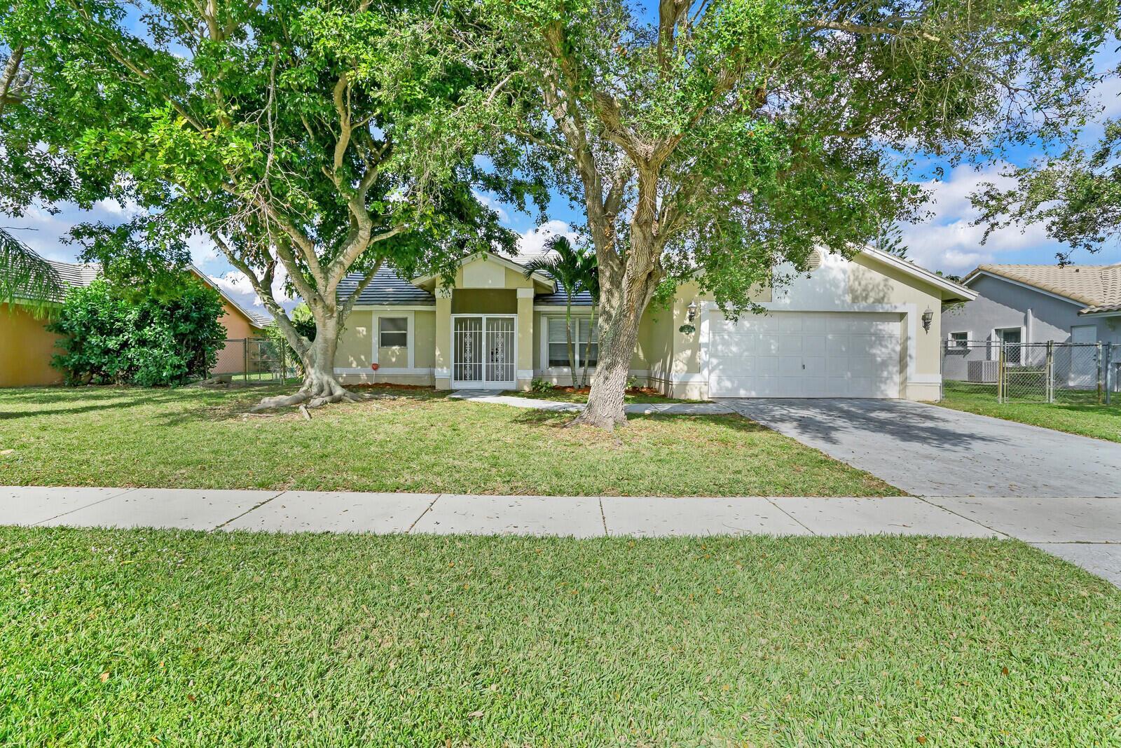 10567 Paso Fino Drive, Wellington FL 33449 photo 2