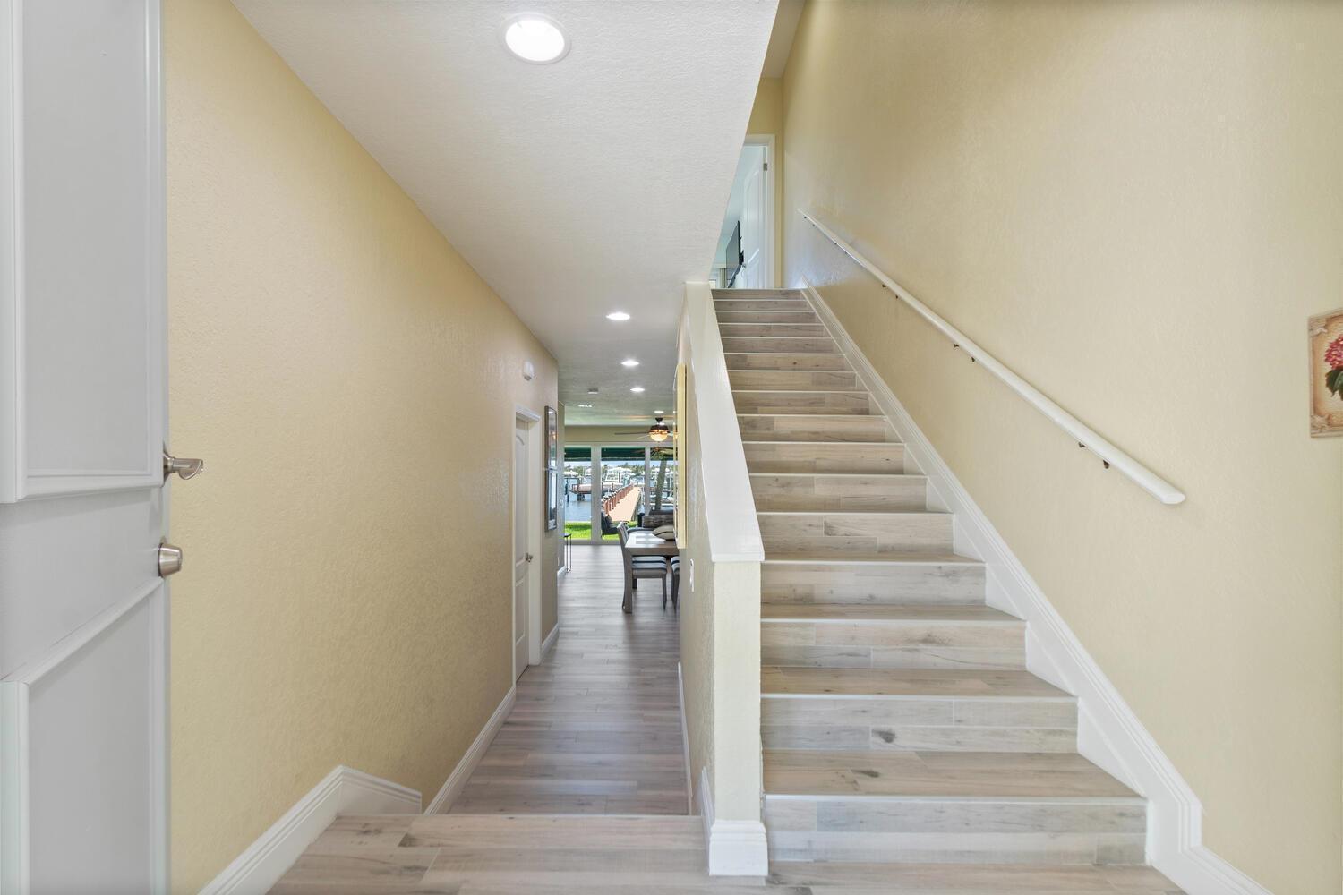 316 N Lake Drive, Lantana FL 33462 photo 2