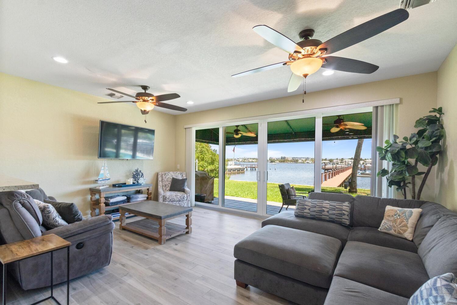 316 N Lake Drive, Lantana FL 33462 photo 3