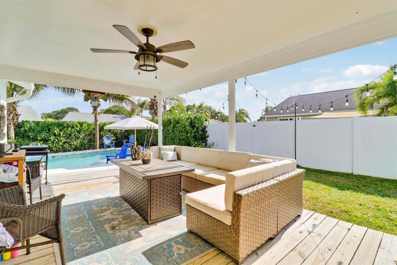 171 Greentree Circle, Jupiter FL 33458 photo 4