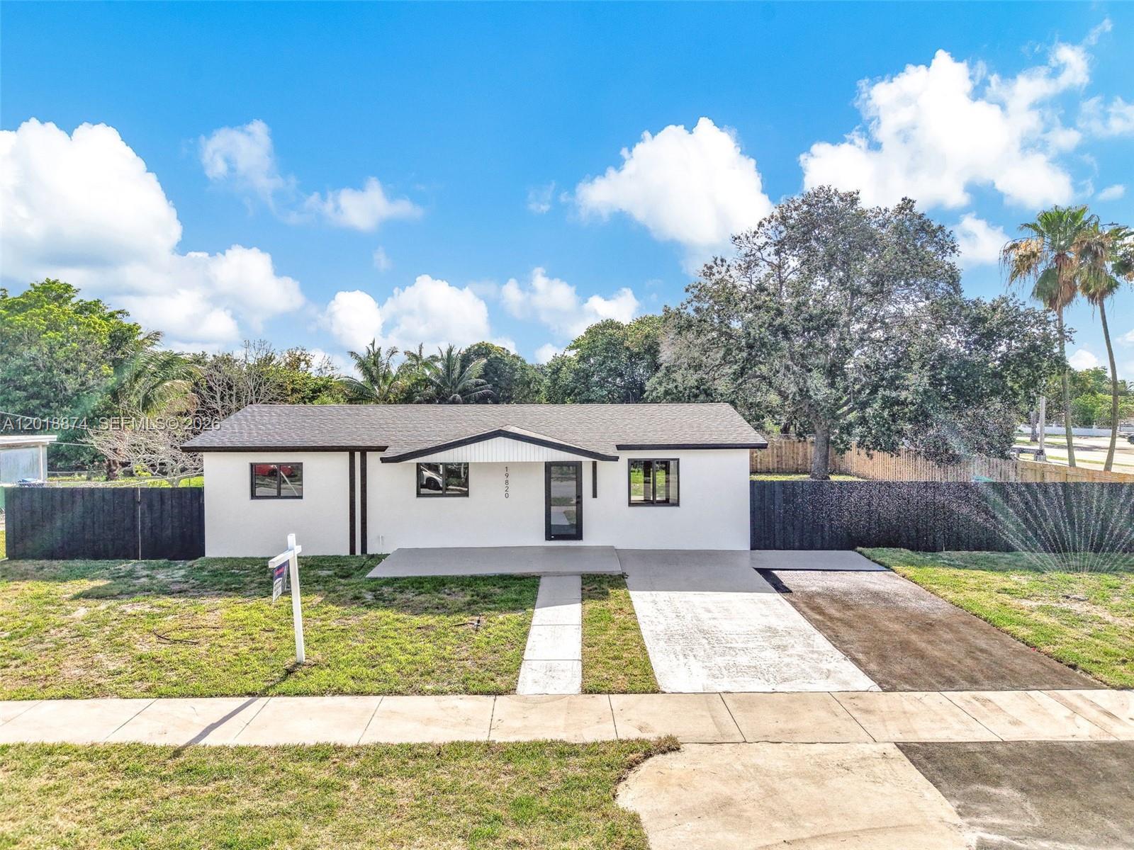 19820 NW 39th Ave, Miami Gardens FL 33055