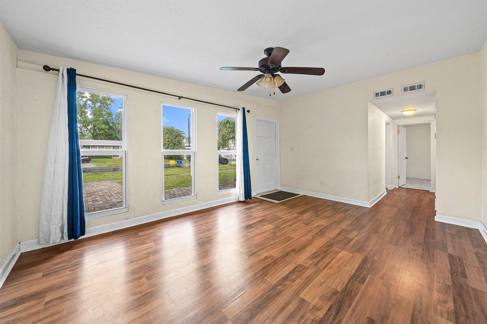 11674 Balsam Drive, Royal Palm Beach FL 33411 photo 4