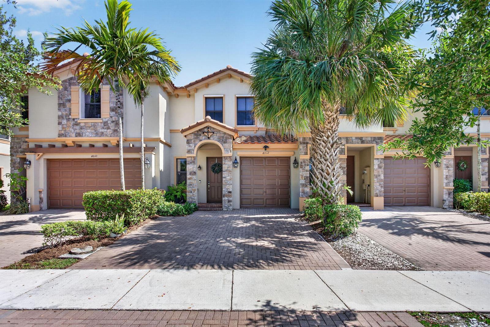 4012 Devenshire Court, Coconut Creek FL 33073