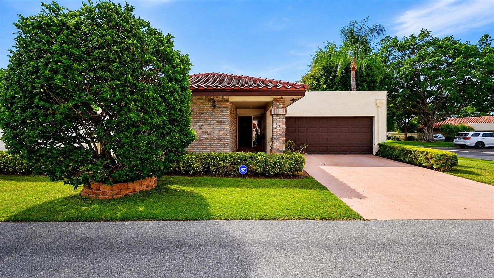 6906 Palmar Court, Boca Raton FL 33433 photo 2