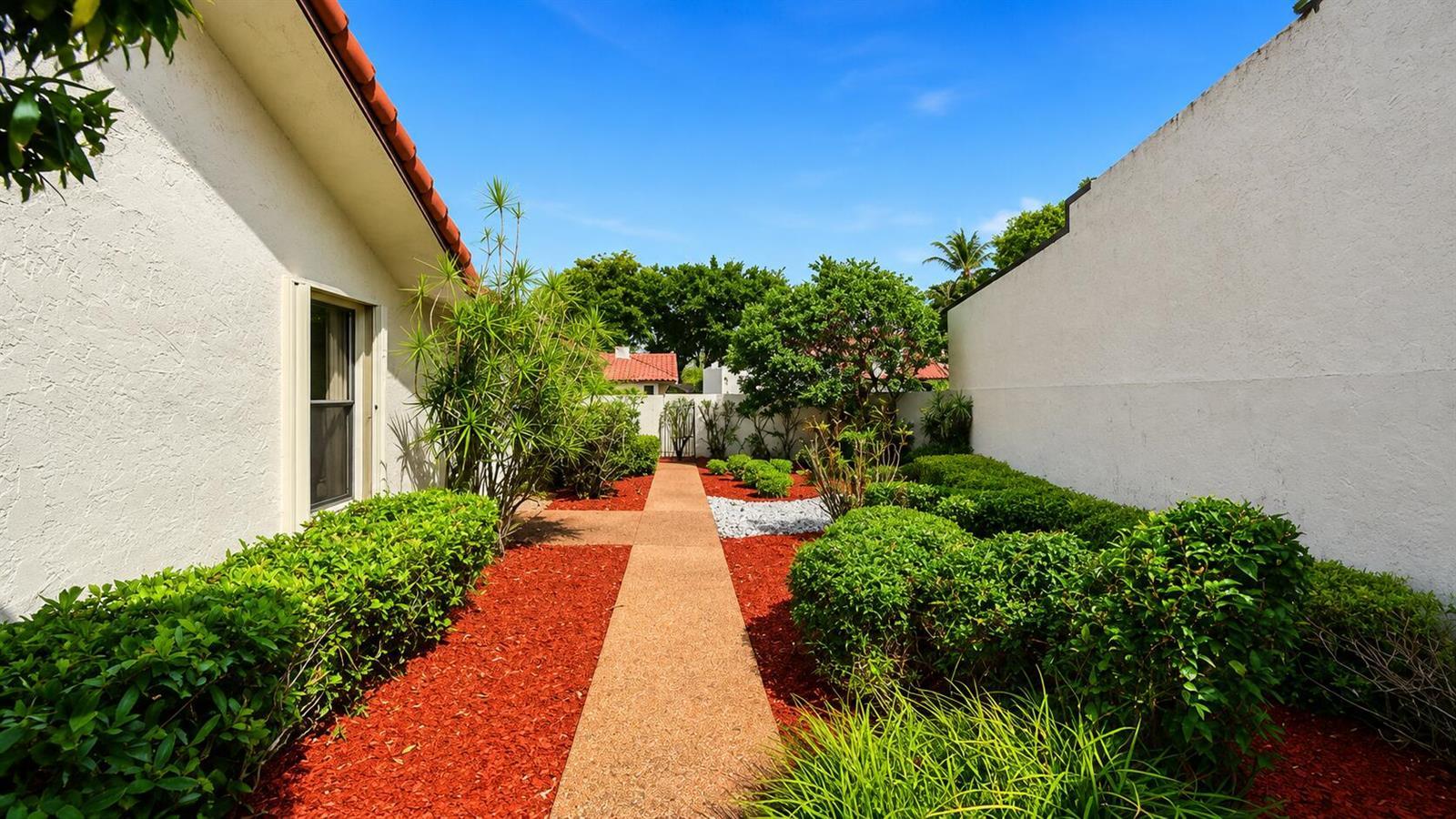 6906 Palmar Court, Boca Raton FL 33433 photo 5