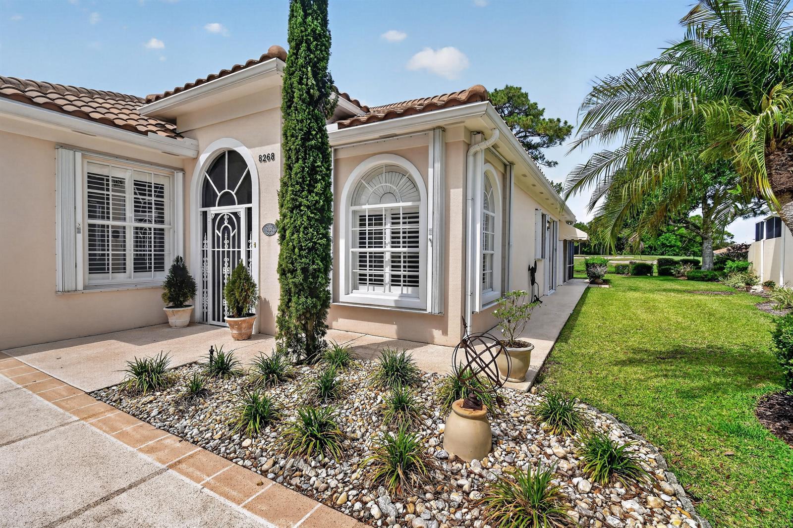 8268 SE Palm Hammock Lane, Hobe Sound FL 33455 photo 3