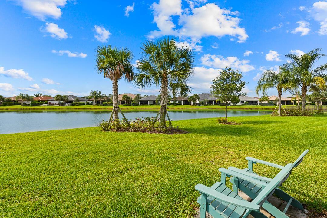 471 SE Vallarta Drive, Port St. Lucie FL 34984 photo 4