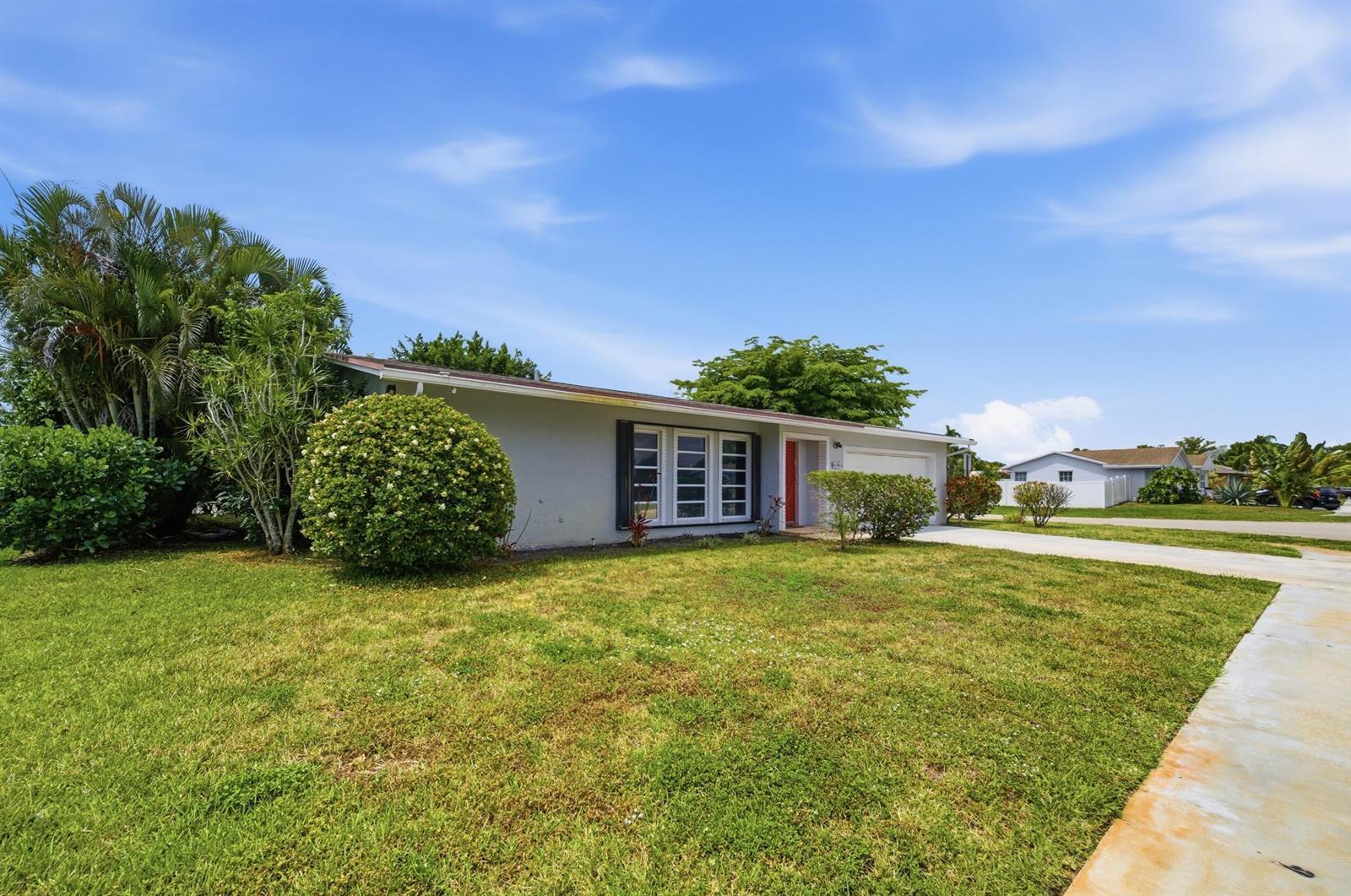 6396 Country Wood Way, Delray Beach FL 33484 photo 2