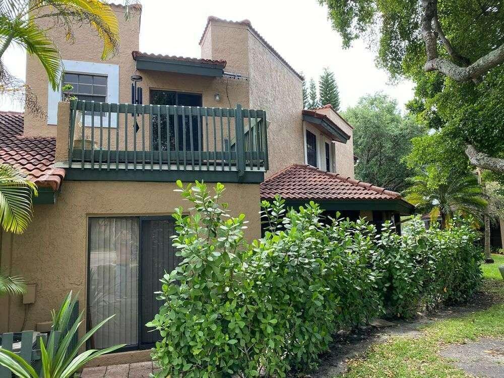 9231 W Sunrise Boulevard, Plantation FL 33322 photo 4