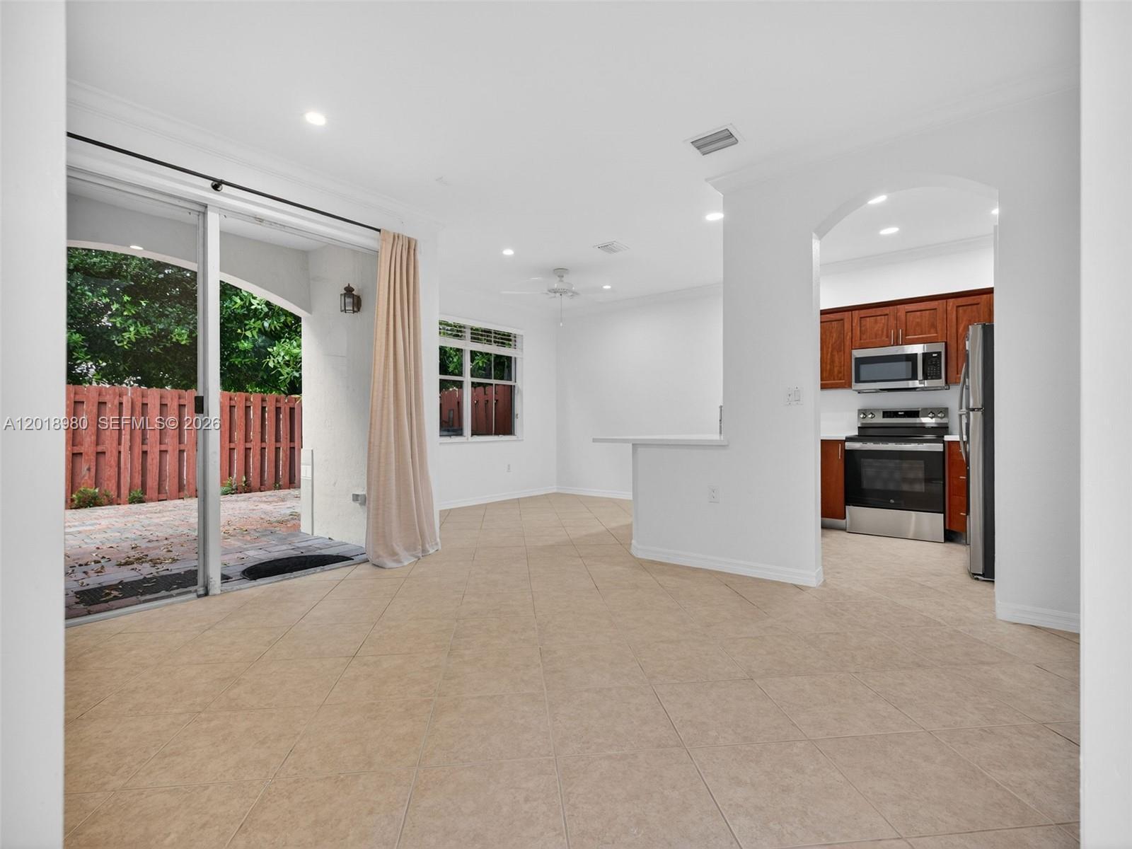 12441 SW 124th Ter, Miami FL 33186 photo 4