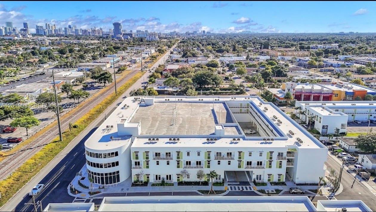 501 N Dixie Hwy # 2004, Hallandale Beach FL 33009 photo 2